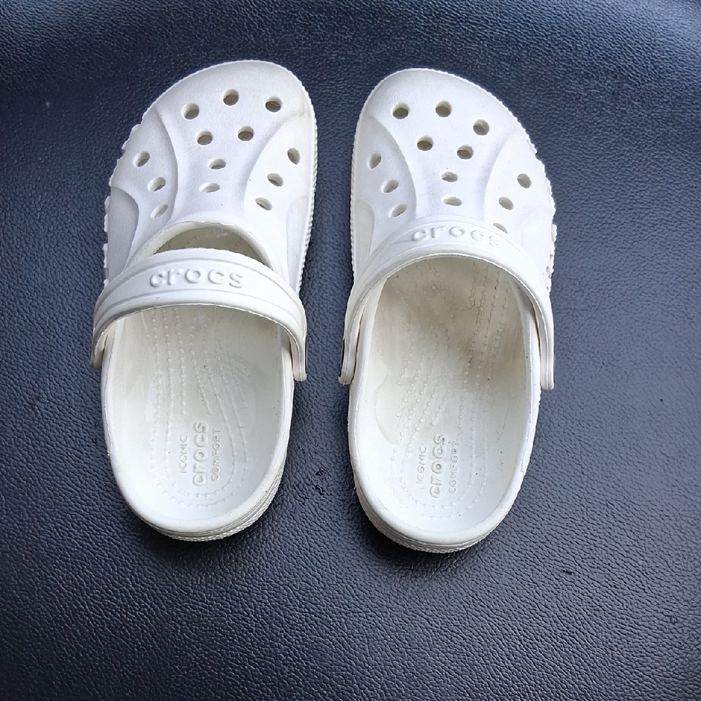 CROCS Kids Classic White Sandals